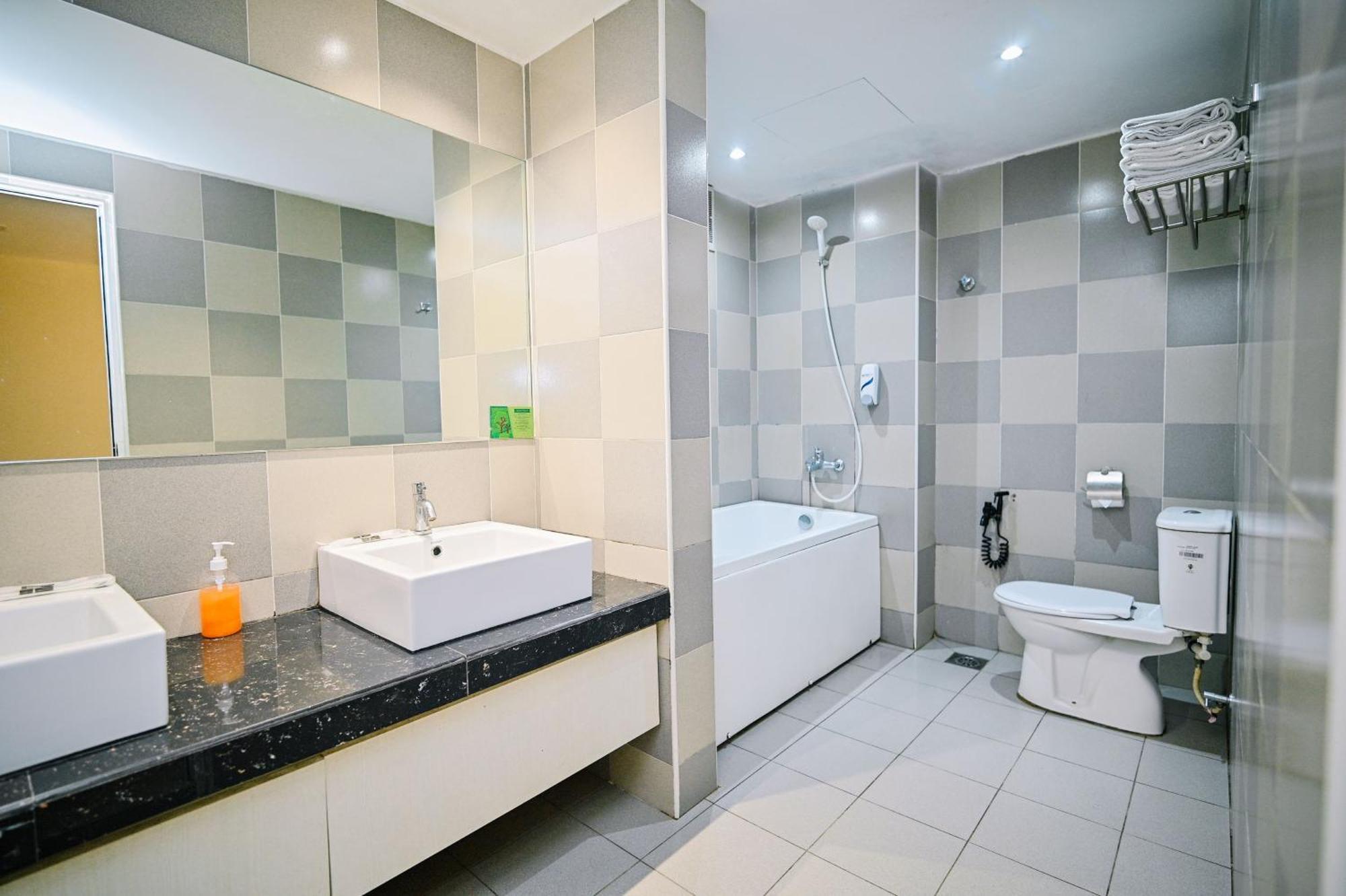 Kingston Hotel 1 , Bukit Bintang Куала-Лумпур Екстер'єр фото